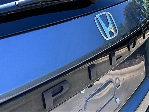 Used 2025 Honda Pilot EX-L image 25