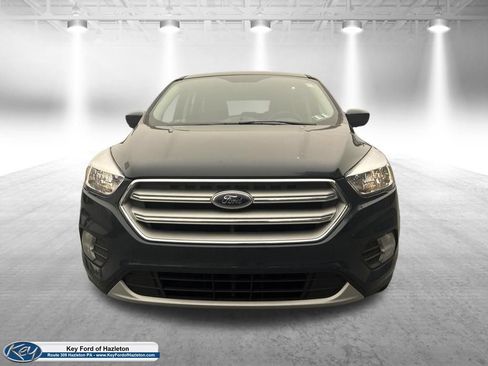Used 2019 Ford Escape SE AWD/4WD image 2