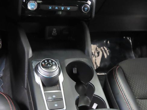 Used 2024 Ford Escape ST-Line w/ Tech Pack #1 FWD image 11