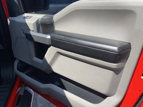 Used 2018 Ford F150 XLT image 22