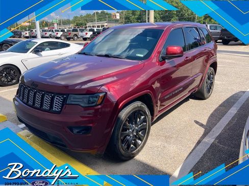 Used 2021 Jeep Grand Cherokee Laredo X RWD image 1