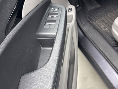 Used 2019 Honda Pilot Touring image 8