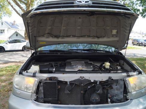 Used 2008 Toyota Sequoia SR5 image 15