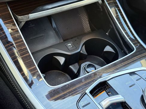 Used 2025 BMW X5 xDrive50e w/ Premium Package image 29