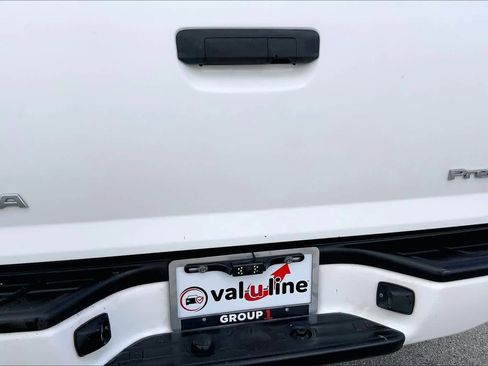 Used 2011 Toyota Tacoma PreRunner w/ TRD Sport Pkg image 9