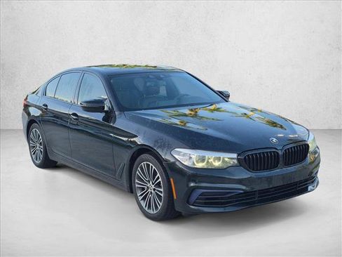 Used 2019 BMW 540i xDrive AWD/4WD image 3