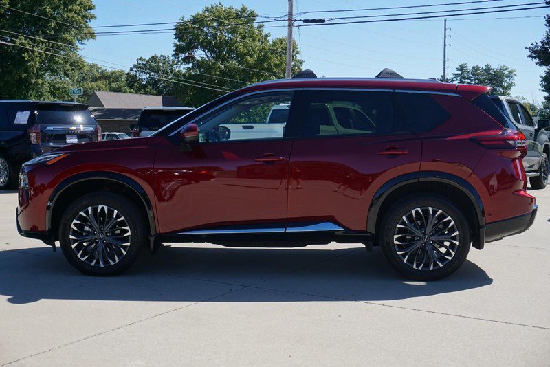 Used 2025 Nissan Rogue Platinum w/ Platinum Premium Package AWD/4WD image 6