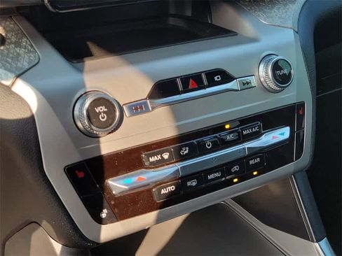 Used 2022 Ford Explorer Timberline image 27