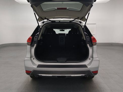 Used 2018 Nissan Rogue S AWD/4WD image 29
