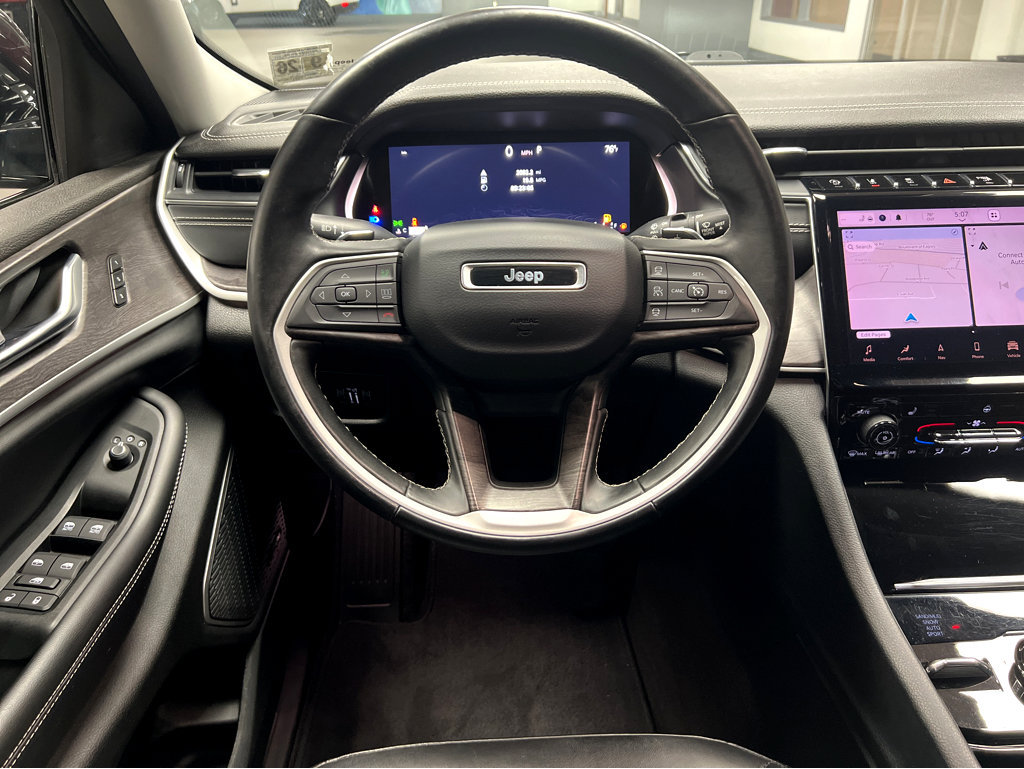 Used 2021 Jeep Grand Cherokee L Limited AWD/4WD image 30