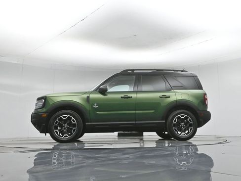 Used 2025 Ford Bronco Sport Outer Banks w/ Outer Banks Tech Package+ AWD/4WD image 8