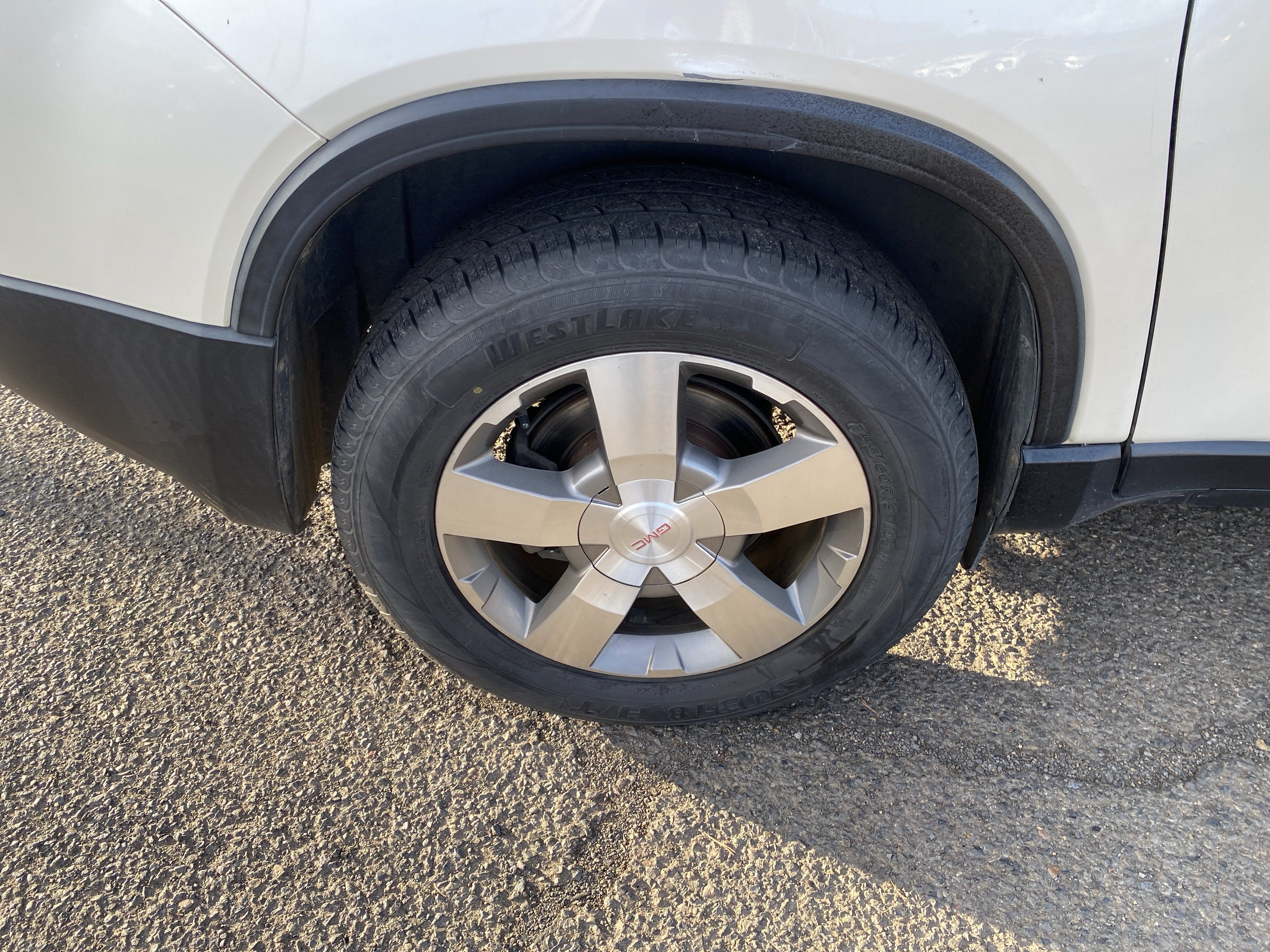 Used 2012 GMC Acadia SLT AWD/4WD image 9