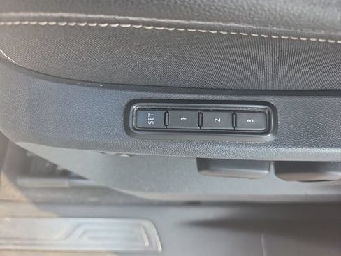 Used 2021 Volkswagen Atlas SEL Premium AWD/4WD image 12