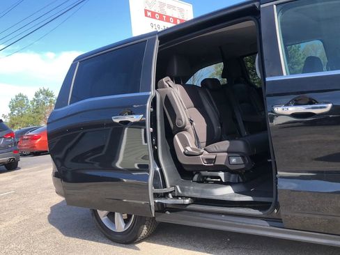 Used 2018 Honda Odyssey EX-L image 13