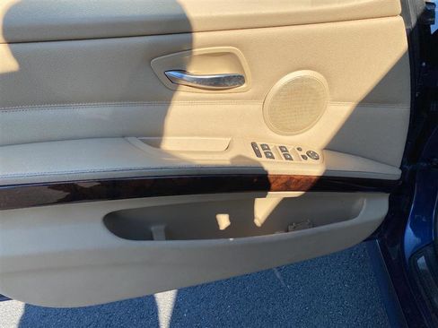 Used 2011 BMW 328i xDrive Sedan image 29