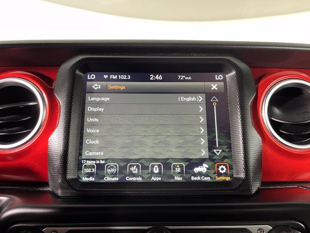 Used 2022 Jeep Wrangler Unlimited Rubicon w/ Cold Weather Group AWD/4WD image 31