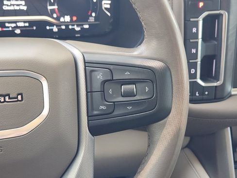 Used 2022 GMC Yukon XL Denali AWD/4WD image 29