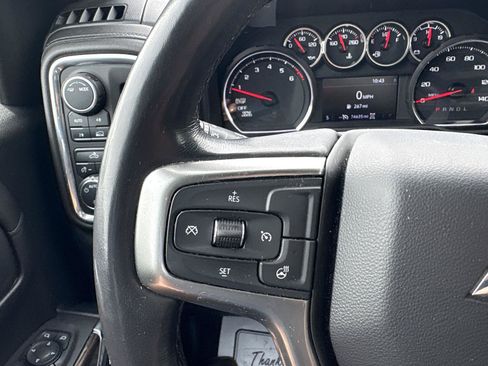 Used 2021 Chevrolet Silverado 1500 LT AWD/4WD image 18