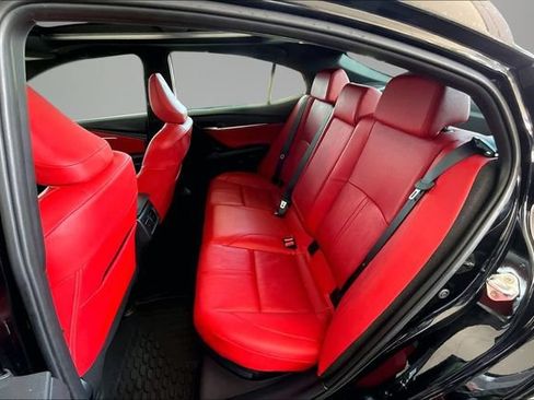 Used 2025 Toyota Camry XSE FWD image 19