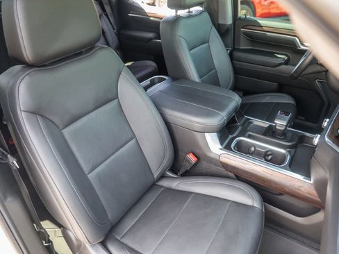 Used 2023 GMC Sierra 1500 SLT w/ SLT Premium Package AWD/4WD image 32
