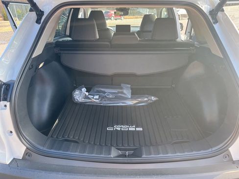 Certified 2026 Toyota Corolla Cross XLE w/ Convenience Package image 16