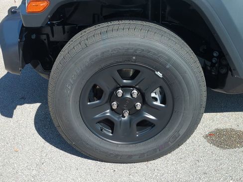 New 2026 Jeep Gladiator Sport image 11