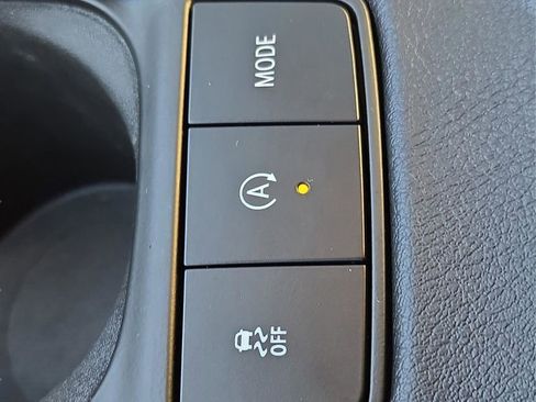 Used 2019 Cadillac XT4 Sport image 35