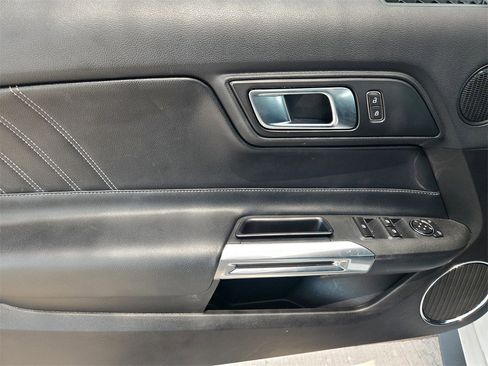 Used 2022 Ford Mustang Premium image 31