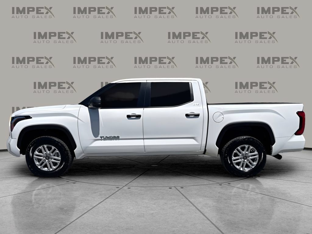 Used 2025 Toyota Tundra SR5 AWD/4WD image 2