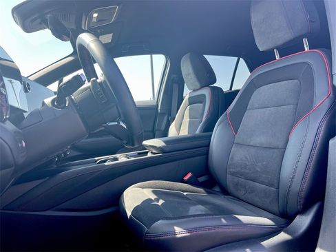 Certified 2024 Chevrolet Blazer EV RS image 16