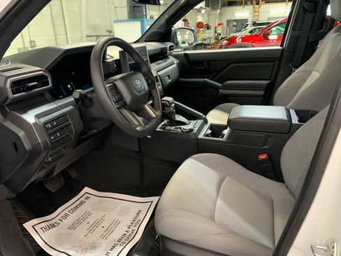 Used 2024 Toyota Tacoma SR5 image 9