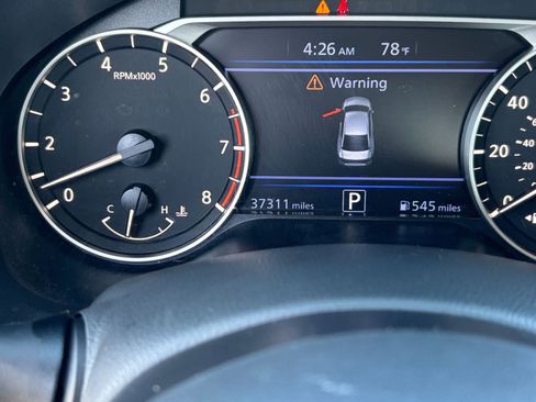 Used 2025 Nissan Altima 2.5 SV FWD image 40