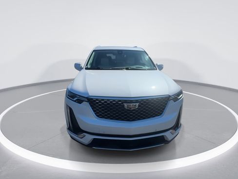 Used 2024 Cadillac XT6 Premium Luxury w/ Technology Package AWD/4WD image 3