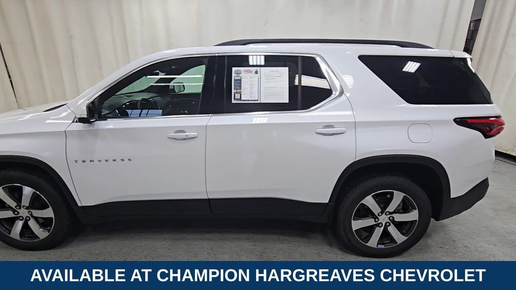 Certified 2023 Chevrolet Traverse LT w/ LT Premium Package AWD/4WD image 7