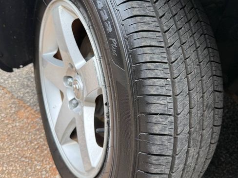 Used 2010 Dodge Charger SXT RWD image 28