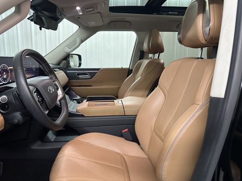 Certified 2025 INFINITI QX80 Sensory image 10