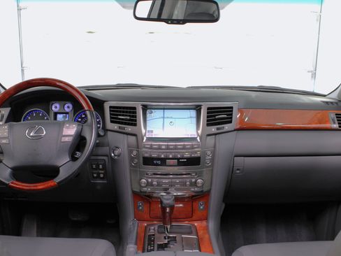 Used 2009 Lexus LX 570 4WD image 55