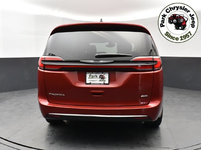 New 2026 Chrysler Pacifica Select AWD/4WD image 5