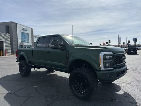 New 2026 Ford F250 Lariat w/ Black Appearance Package AWD/4WD image 6