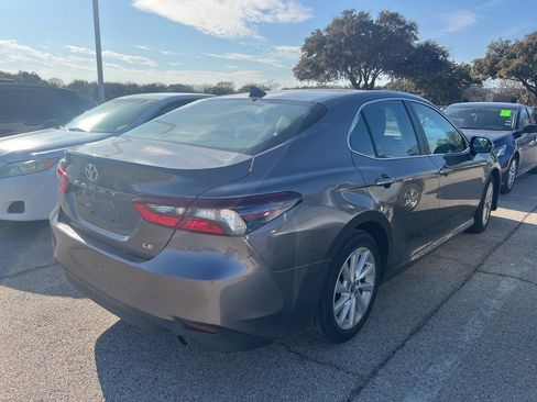 Used 2024 Toyota Camry LE image 4