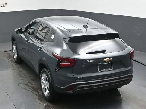 New 2026 Chevrolet Trax LS FWD image 19