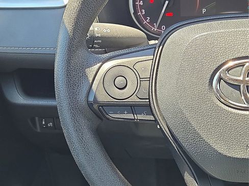 Used 2023 Toyota RAV4 XLE image 19