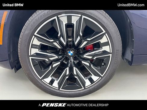 Used 2025 BMW X3 xDrive30i w/ Premium Package AWD/4WD image 2