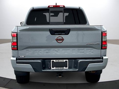 Used 2022 Nissan Frontier PRO-4X w/ Off-Road Protection Package image 7