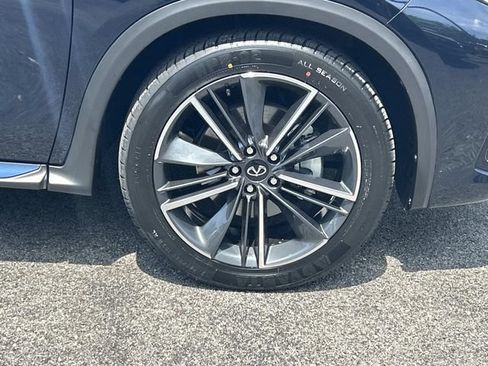 Used 2025 INFINITI QX50 Sport AWD/4WD image 9