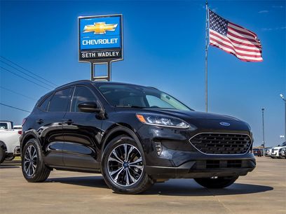 Used 2021 Ford Escape SE w/ SE Sport Appearance Package