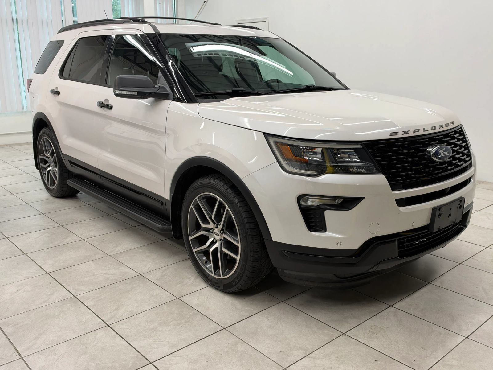 Used 2018 Ford Explorer Sport w/ Equipment Group 401A AWD/4WD image 1