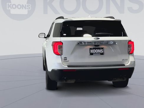 Used 2022 Ford Explorer XLT w/ Equipment Group 202A AWD/4WD image 10