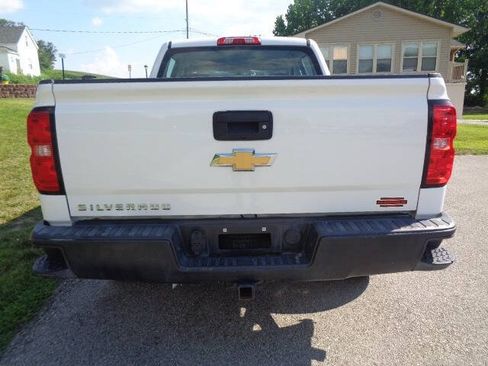 Used 2018 Chevrolet Silverado 1500 W/T w/ Trailering Package AWD/4WD image 4
