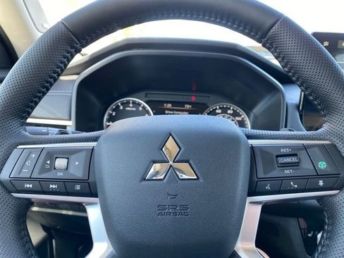 New 2026 Mitsubishi Outlander SE AWD/4WD image 15